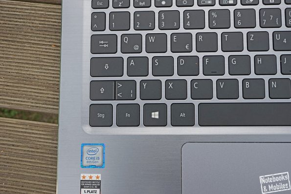 Acer Swift 3 linke Tastaturhälfte